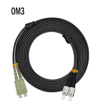 Multimode Glasfaserpatchkabel mit anpassbarer Länge und geringem Einfügungsverlust von &lt; 0,3 dB