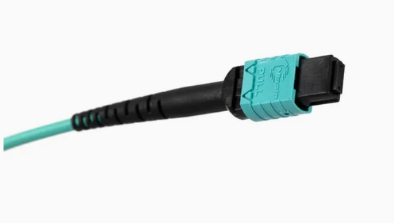 MTP-kompatibles MPO-MPO-Faserkabel für Qsfp+Transceiver 5g-Kommunikation Typ B