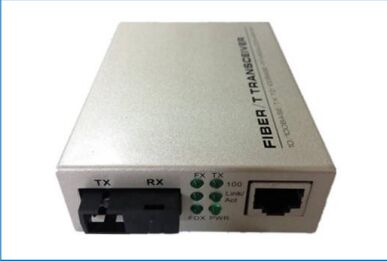 SC Simplex/Duplex 10/100/1000Base-TX zu 1000Base-FX Glasfaser-Medienkonverter mit LFP