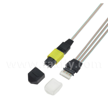 MTP 12CH×3 bis 36-Kanal-Faser-Array-Baugruppe – 3×12CH MTP-Anschlüsse an 36CH V-Groove FAU, geringe Einfügungsdämpfung, für 1,6T optische Transceiver und Co-Packaged Optics (CPO)