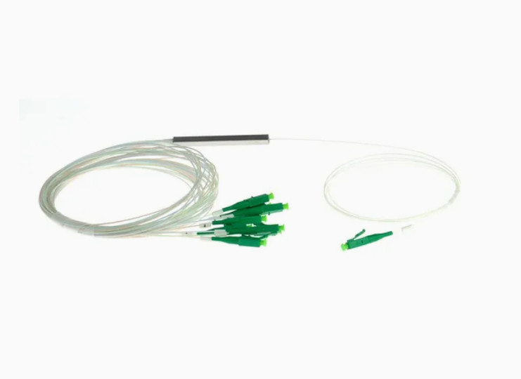 G657A1 Fasertyp Voranschluss LC 1X8 900um Mini Stahlrohr Glasfaser-PLC Splitter PDL≤0.4dB